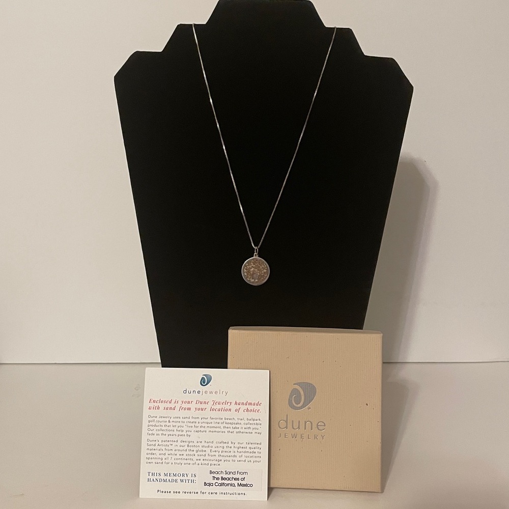 Dune Jewelry Luxe Sand Island - Trendy coin necklace, Baja Mexico sand